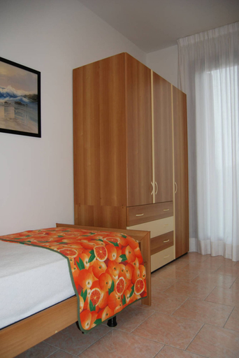 Room 2, Relaxing Flat With Pool in a Quiet Holiday Village, Venezia