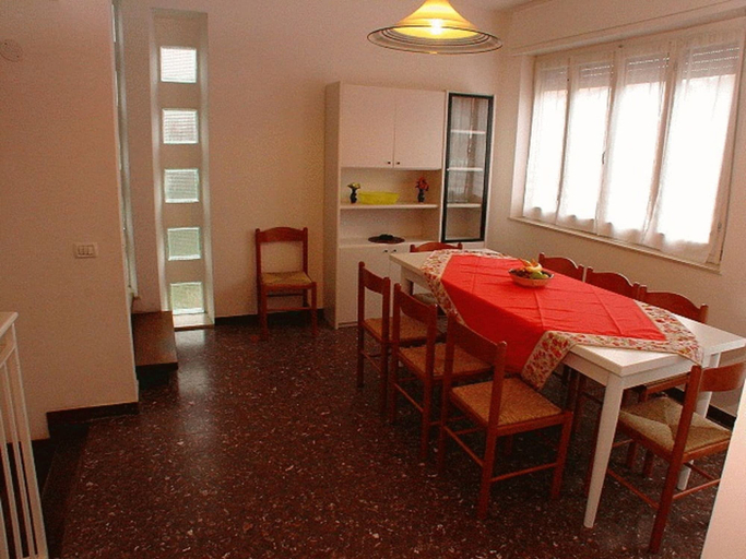 Dining room 5, Nice an Welcoming Villa With Patio and Garden, Udine
