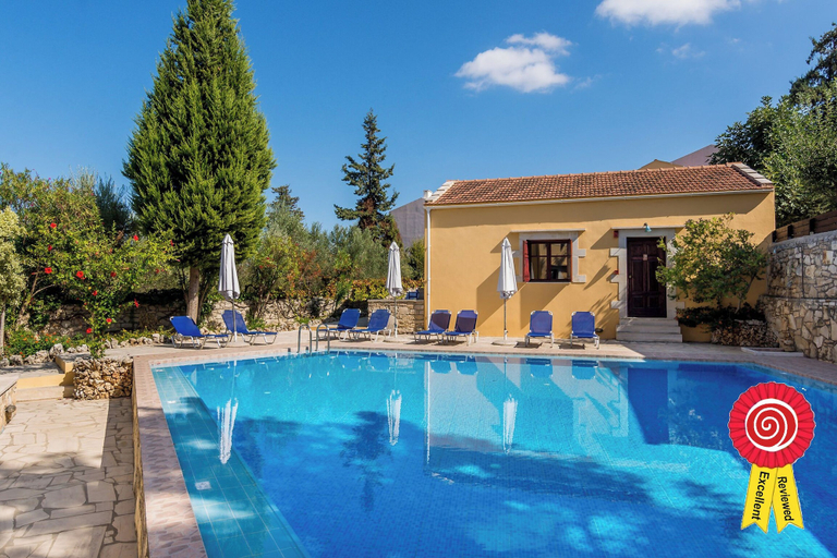 Sundeck 5, Crete Holiday Rental Small Village Close to Beaches -sharing a Large Pool, Crete
