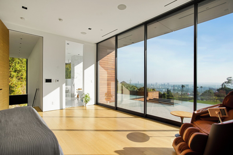 Exterior 3, Belfast Estate, Los Angeles