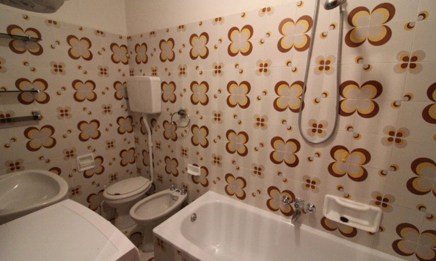 Bathroom 5, Apartment With Pool by the sea, Udine