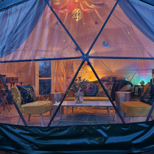 Living room 4, Romantic Lakeview Dome, West Sussex