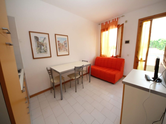Living room 2, Relax in our Flat With Garden in Rosolina, Rovigo