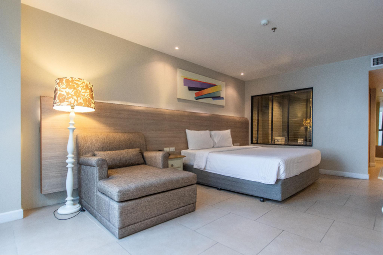 Bedroom 2, Sea Me Spring Tree Hotel, Pattaya