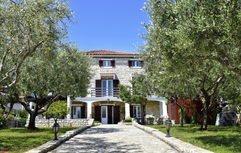 Exterior 4, Cozy Apartment With Garden, Umag