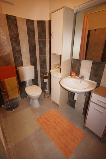 Bathroom 3, Cosy Apartment 5min to Beach Mirela Borik, Zadar