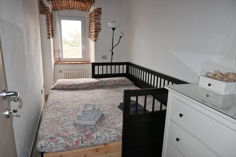 Room 4, Penelope 2 Bedroom Apartment, Grosseto