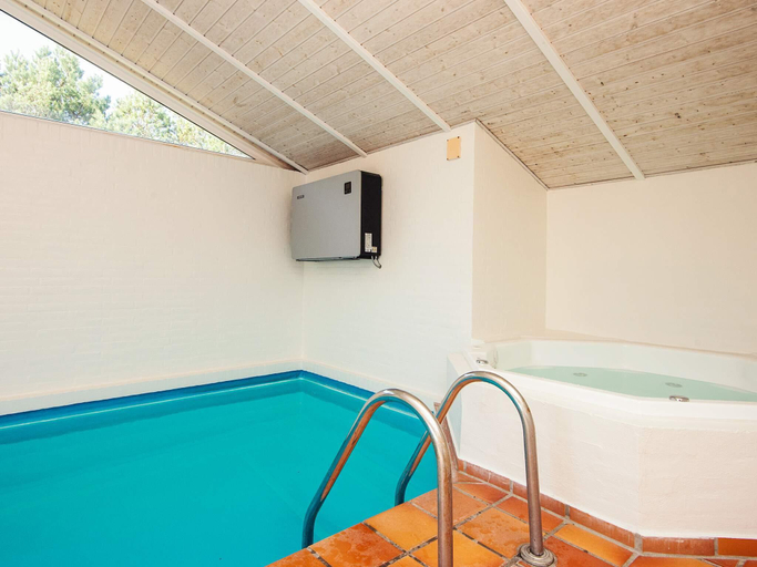 Sport & Beauty 4, 10 person holiday home in Blåvand, Varde
