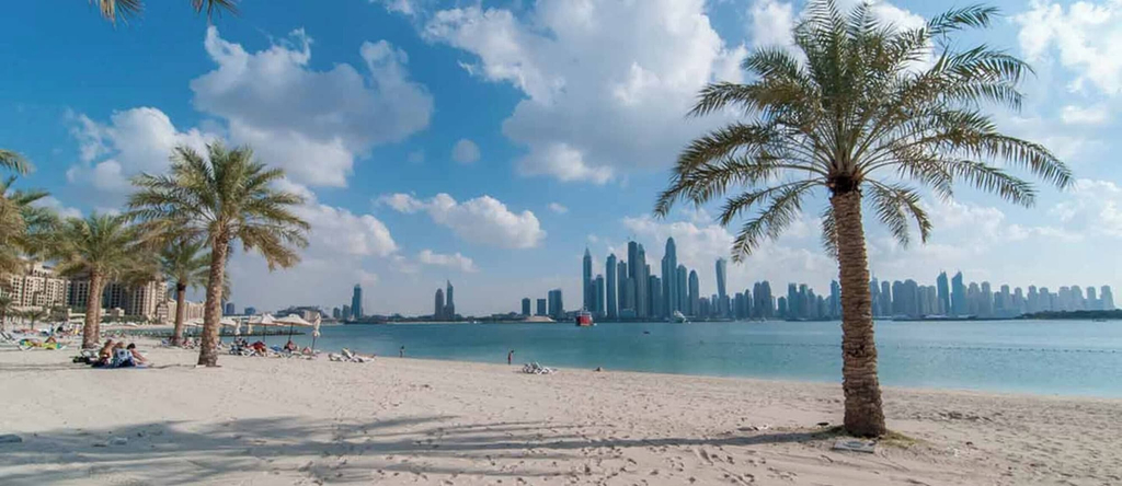 Beach 3, Spacious New Furnished 2br M Palm Jumeirah, Dubai