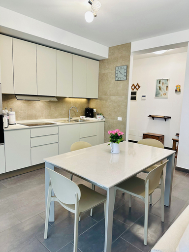 Dining room 2, Charming 3-bedroom Apartment in Scenic Sperlonga, Italy, Latina