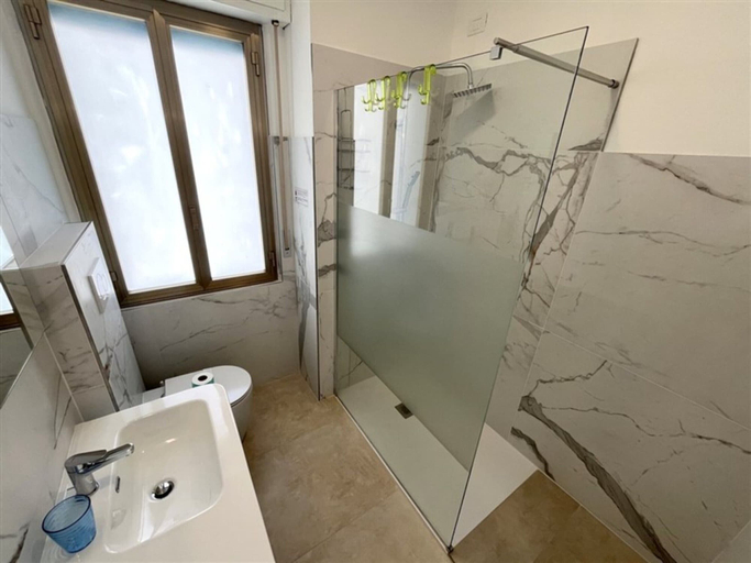 Bathroom 3, Apartment With sea View in Lignano, Udine