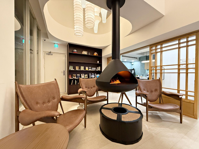 Public Area 2, a  day a room, Taichung
