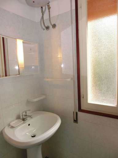 Bathroom 5, Relaxing Apartment 150 m From the sea - Beahost, Venezia