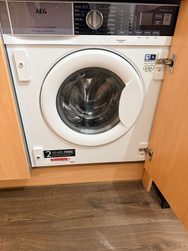 Laundry 5, One Bedroom Flat in Mailbox With Free Parking, Birmingham
