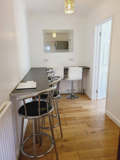 Living area, Rusper Retreat - Gatwick, West Sussex