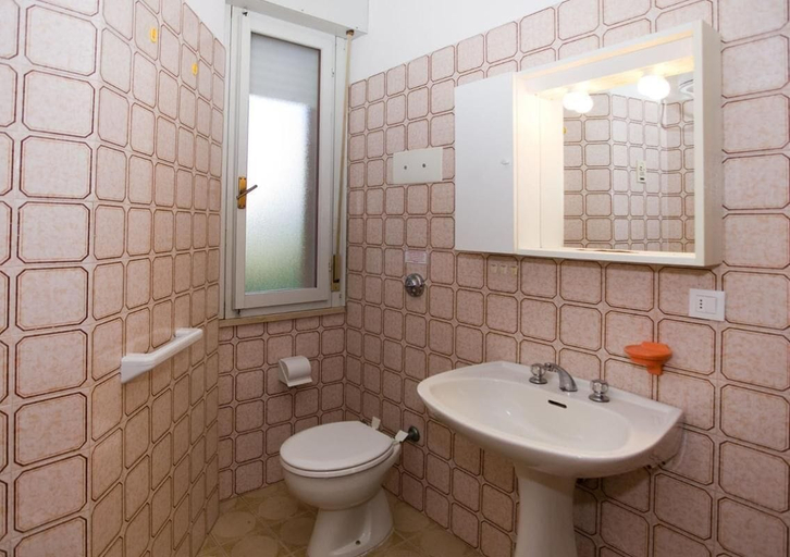 Bathroom 3, Terraced House in a Residence With a Pool, Venezia