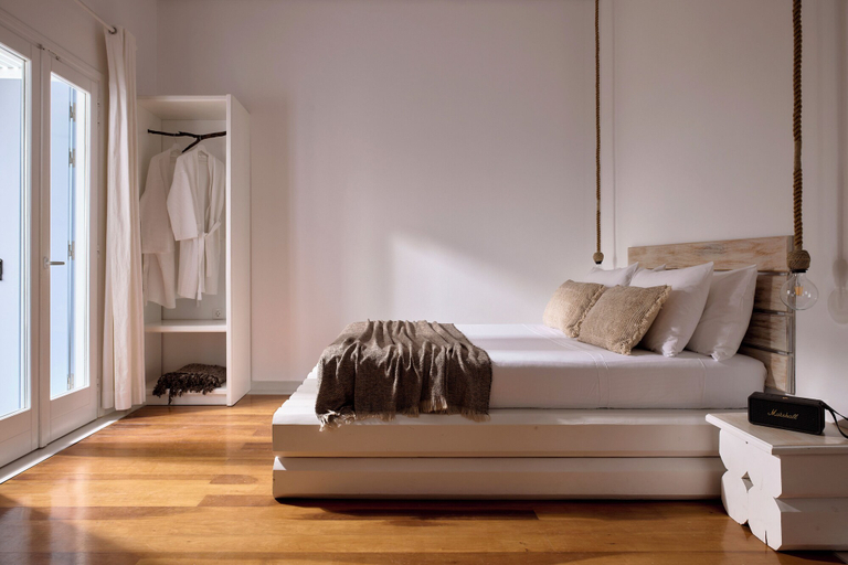 Others 5, Milesian Suites, South Aegean