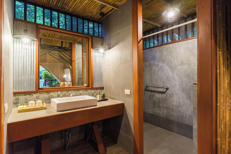 Bathroom, Hintok River Camp @ Hell Fire Pass Hotel, Sai Yok