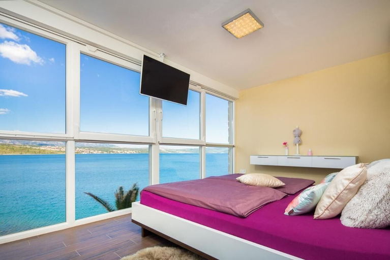 Others 3, Luxury at Villa Cama - Your Dream Vacation Rental!, Posedarje