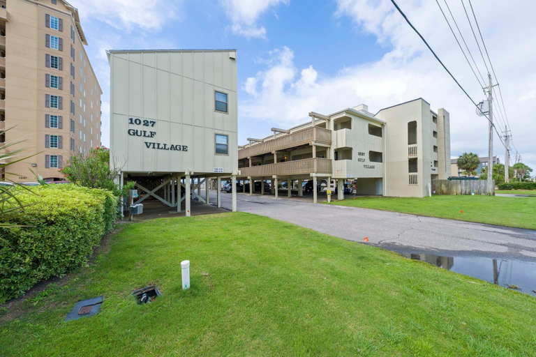 Exterior 2, Gulf Village 101, Baldwin