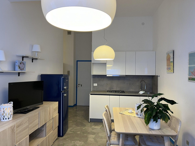 Dining room 4, Cozy Accommodation Just 250mt From the Beach, Udine