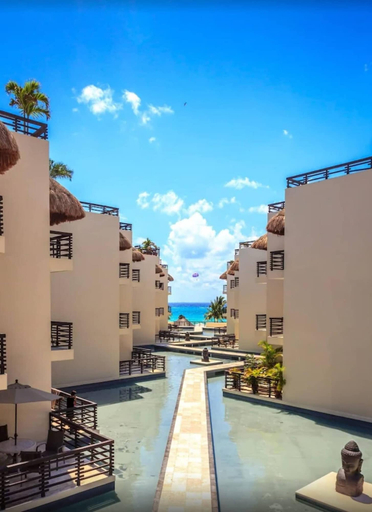 Pool 3, Very Good Vibes Apartmen in Pdc, Steps From Beach, Cozumel
