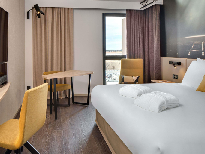 Bedroom 3, Mercure Montpellier Centre Comédie Hotel, Hérault