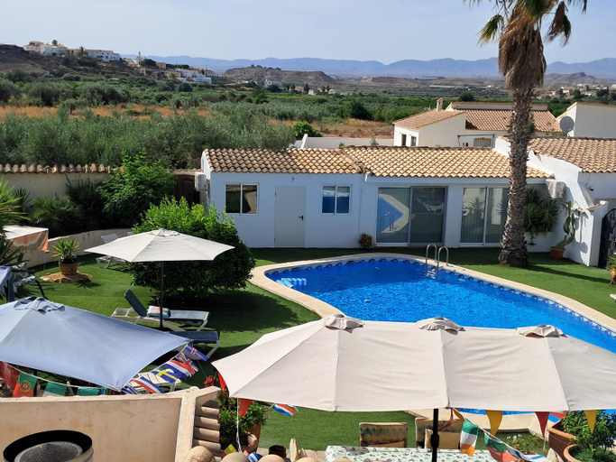 Sport & Beauty 4, Cortijo Esquina B&B Guesthouse, Almería
