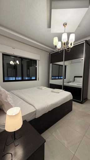 Room 3, 3bedroom apartment private intrance 011, Salt