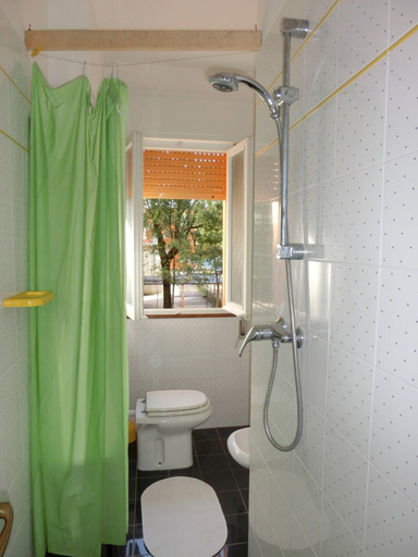 Bathroom 5, Lovely Flat Just 150 m From the Beach, Venezia