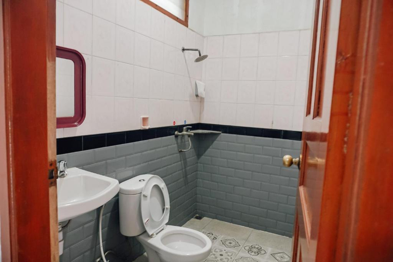 Bathroom 5, Lembah Ciater Resort Managed by Sahid, Subang