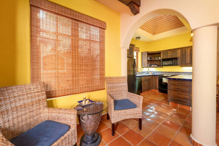 Interior 2, Casa de Aloha! Beautifully Decorated! Steps From Pristine Beach, Spa's and Restaurants!, Comondú