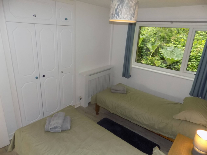 Others 4, Cosy Cabin Retreat in Ilfracombe, North Devon, Devon