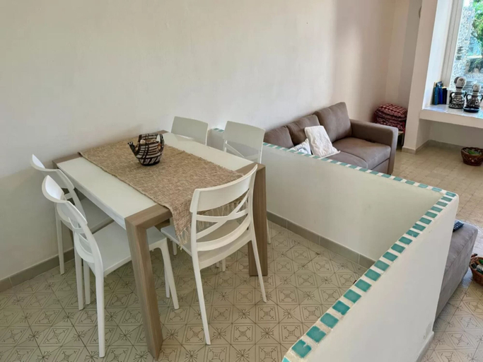 Dining 4, Stunning sea View in a Private Setting, Sassari