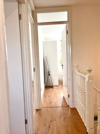 Interior 3, Tranquil Turquoise - 3 Bed House With Parking, Bracknell Forest