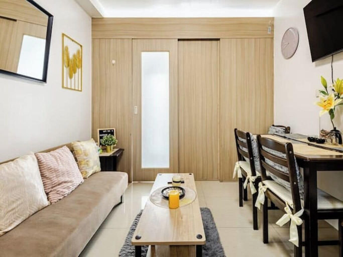 Living area 4, The Golden Shore Suites, Pasay City
