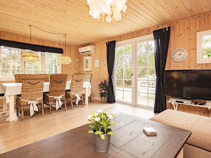 Others 5, 4 Star Holiday Home in Blavand, Varde