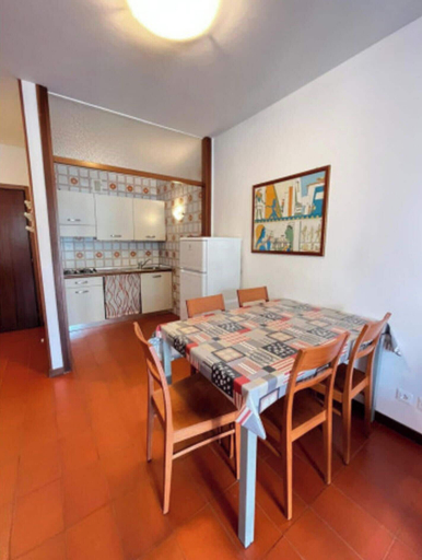 Dining room, Ideal Getaway Apartment With Terrace, Udine