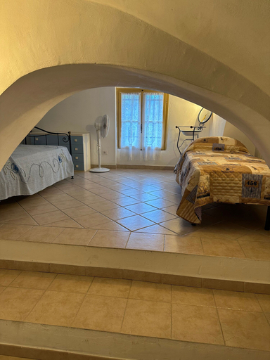 Room 4, Casa Mamma Rosetta, one Step Away From the Sea, the Mountains and the Cycle Path, Imperia