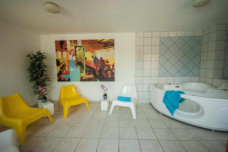 Bathroom 4, Exceptional Large Villa, Free Heated Pool 1 NOV - 15 Jan, Privacy,prime Location