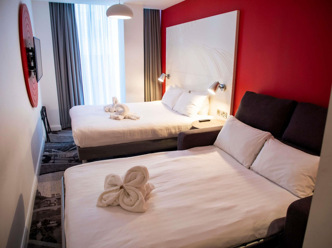 Bedroom 3, ibis Styles Glasgow Central, Glasgow