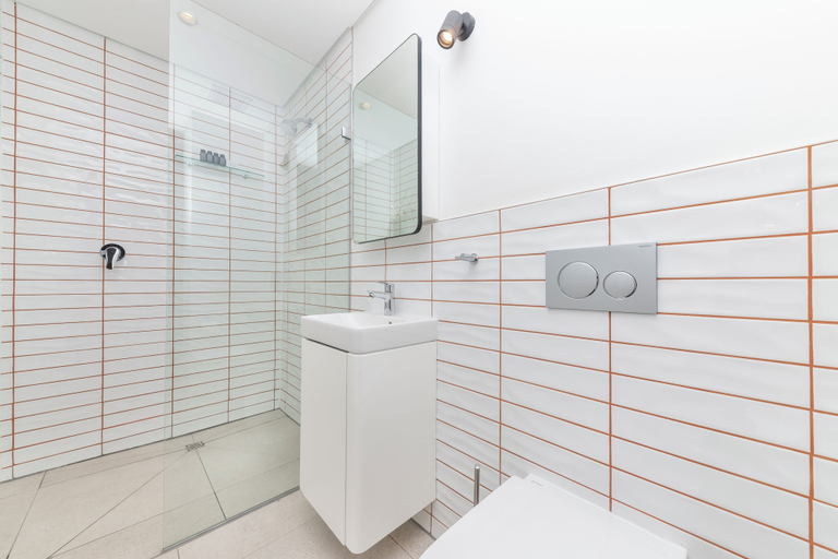 Bathroom, Comfortable Studio With City Views, City of Cape Town