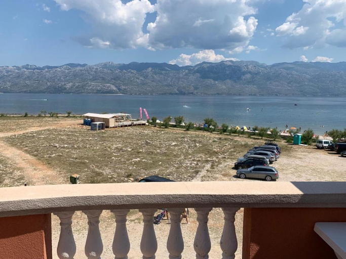 Others 4, villa ata razanac - Nice apartment by the sea, Ražanac