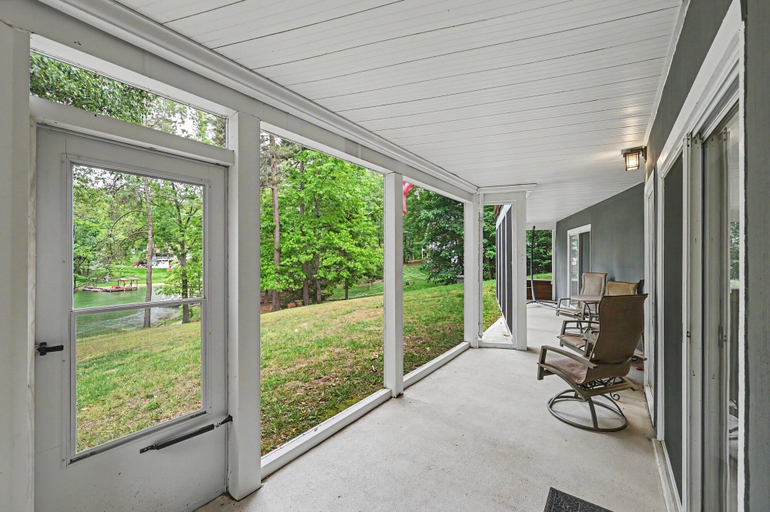 Interior 3, Spacious Waterfront Escape With Screened Porch, Water Slide, Kayaks & Games, Spotsylvania