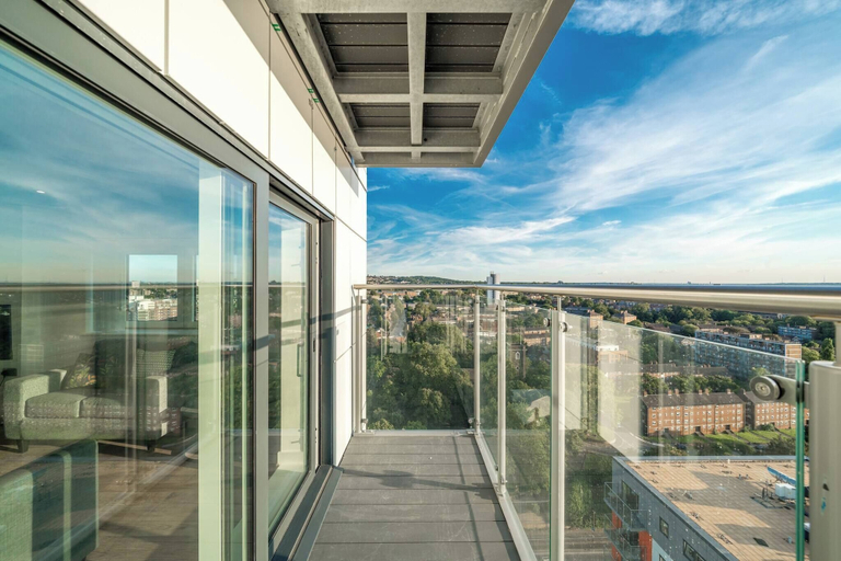 Others 5, Skyvillion - River View Mins To O2 & London Excel, London