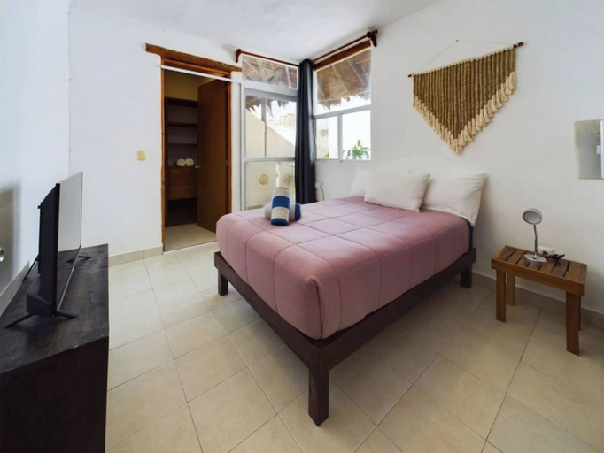 Bedroom 3, Chic 1BR With Pool & Parking Close to ADO, Cozumel