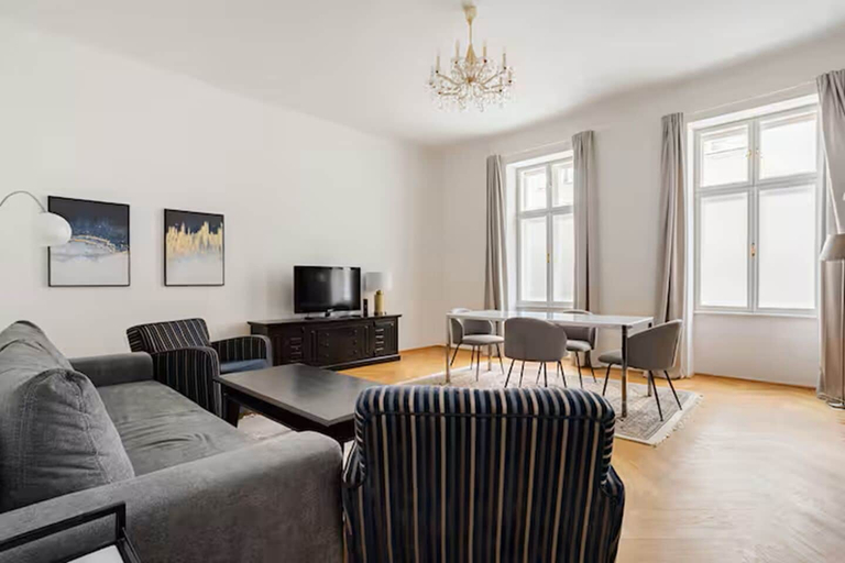 Living room 2, Apartment Rogergasse Check in 15h to 22h, Wien