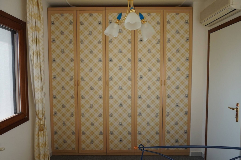 Room 2, Beautiful Villa With Private Pool by Beahost, Rovigo