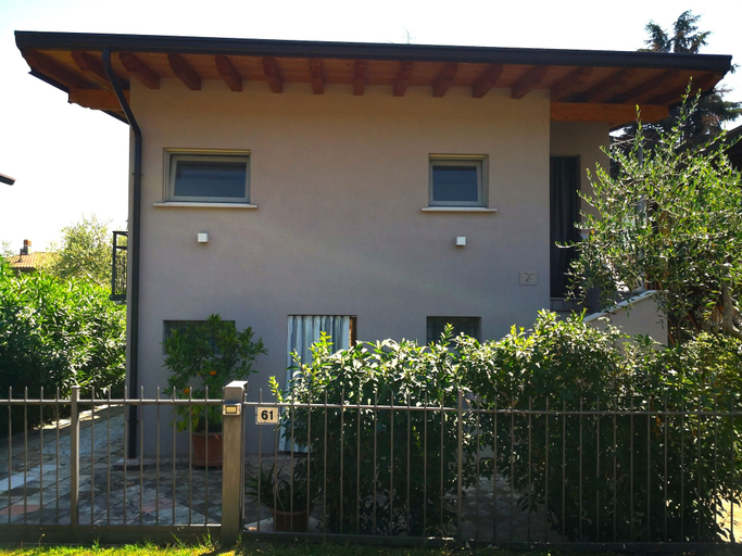 Exterior 4, Open Space in the Village With Direct Access to the Beach, Brescia