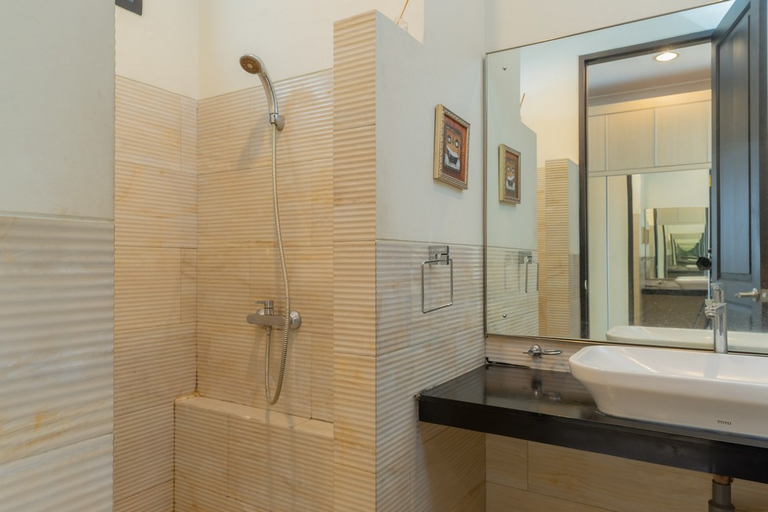 Bathroom 3, Bangka Suite, South Jakarta
